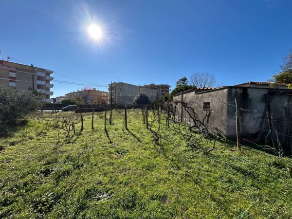 casa indipendente in vendita a Terracina