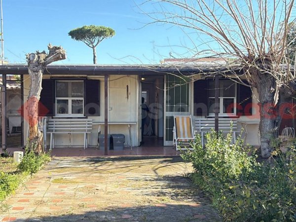 casa indipendente in vendita a Terracina