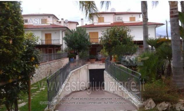 casa indipendente in vendita a Terracina
