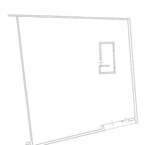 locale di sgombero in vendita a Terracina