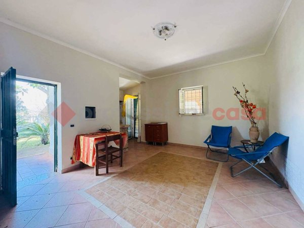 casa indipendente in vendita a Terracina
