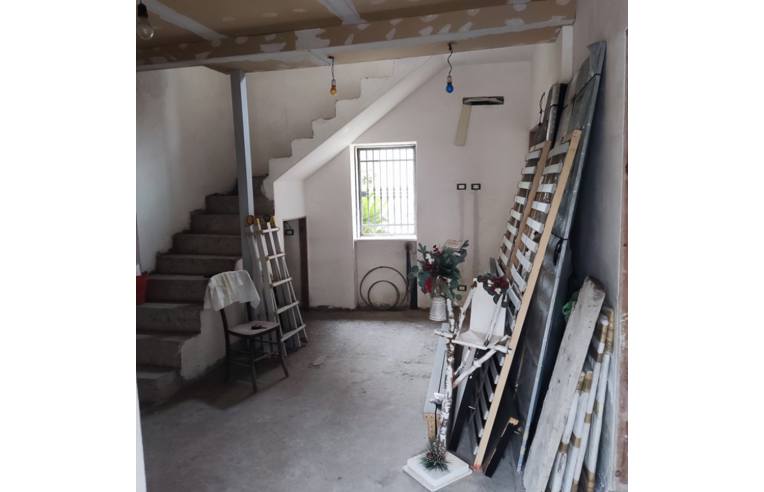 casa indipendente in vendita a Terracina