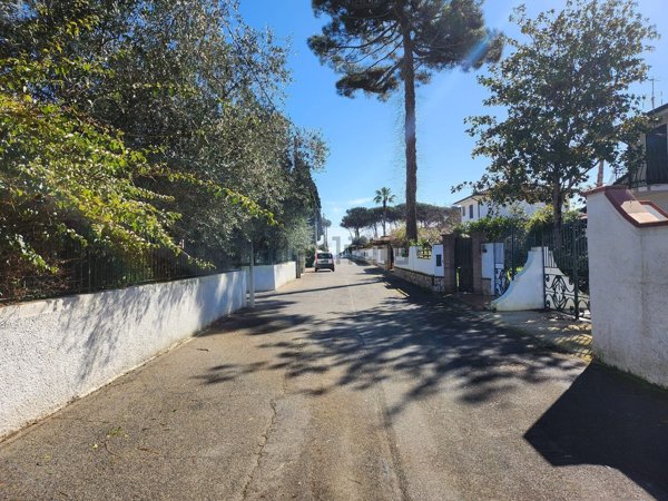 casa indipendente in vendita a Terracina