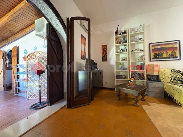 casa indipendente in vendita a Terracina