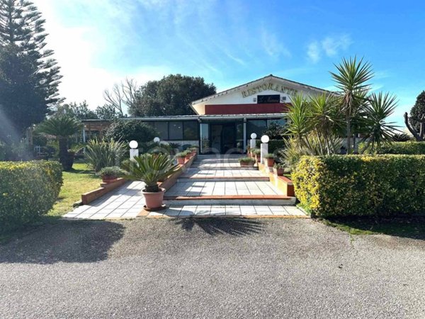 negozio in vendita a Terracina in zona Hermada