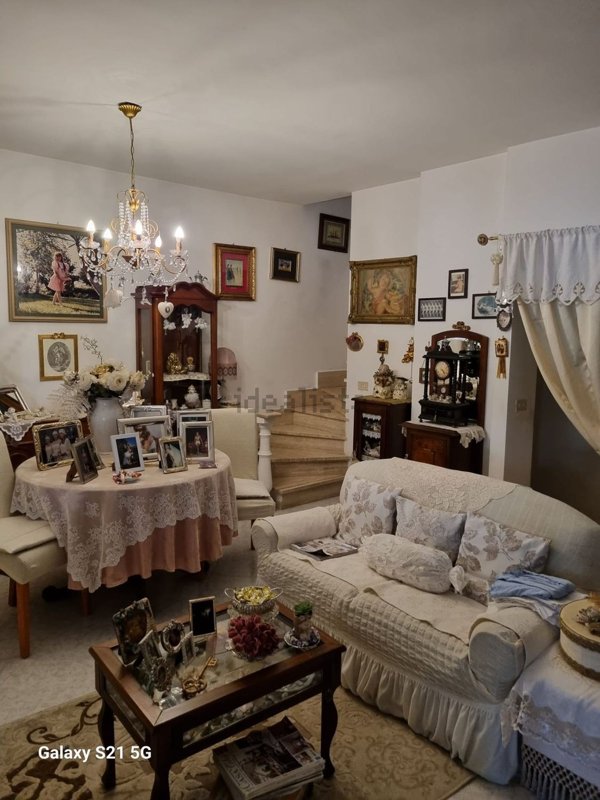 casa indipendente in vendita a Terracina