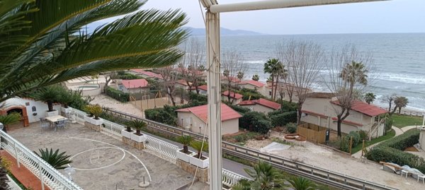 casa indipendente in vendita a Terracina