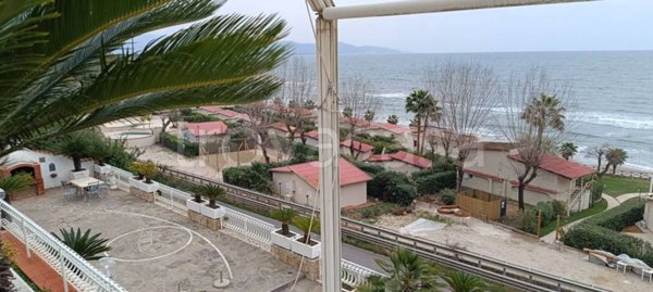 casa indipendente in vendita a Terracina