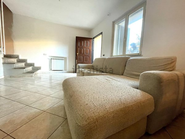 casa indipendente in vendita a Terracina in zona Hermada