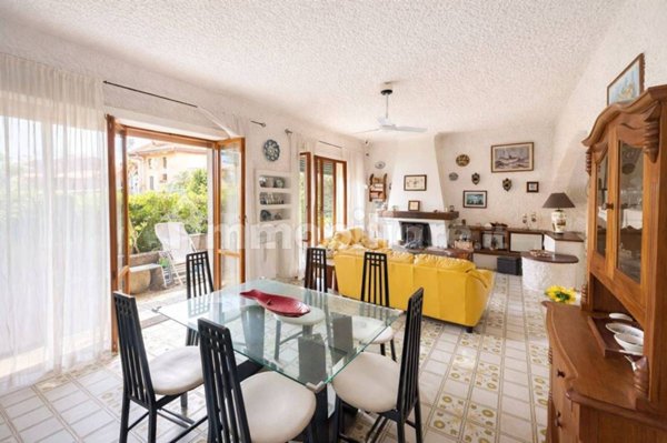 casa indipendente in vendita a Terracina