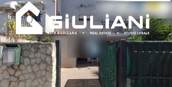 casa indipendente in vendita a Terracina in zona Hermada