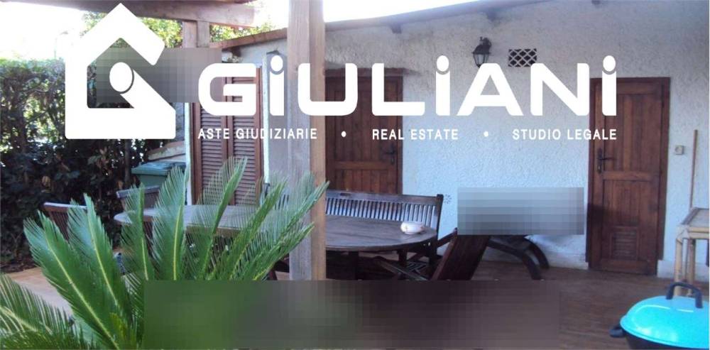 casa indipendente in vendita a Terracina