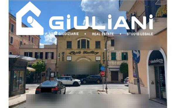 negozio in vendita a Terracina