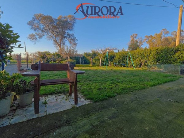 casa indipendente in vendita a Terracina in zona Hermada