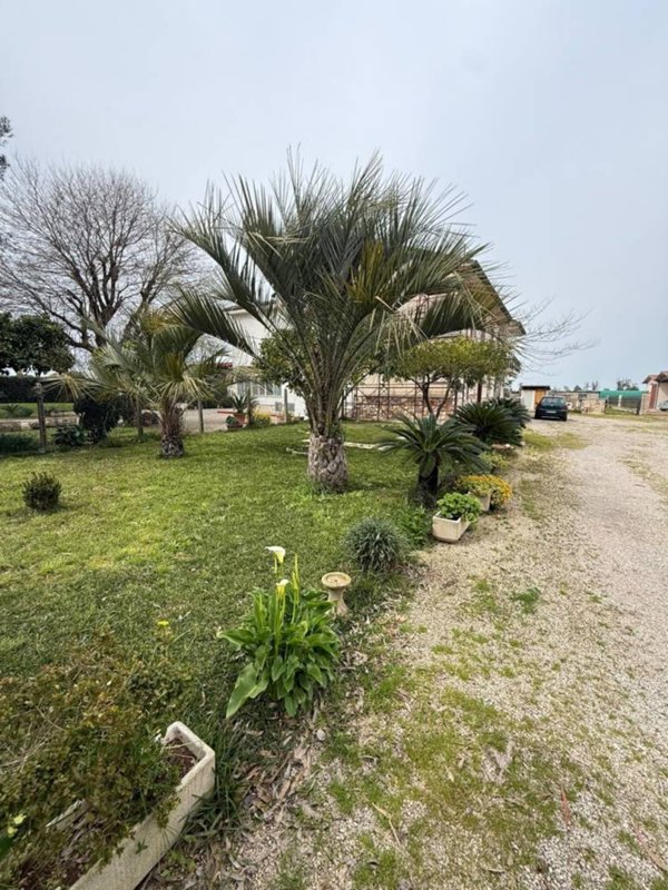 casa indipendente in vendita a Terracina in zona Hermada