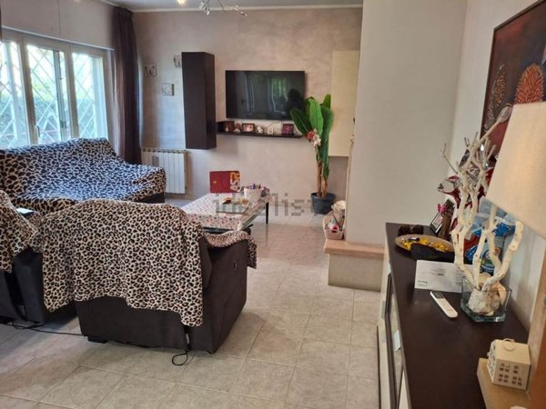 casa indipendente in vendita a Terracina