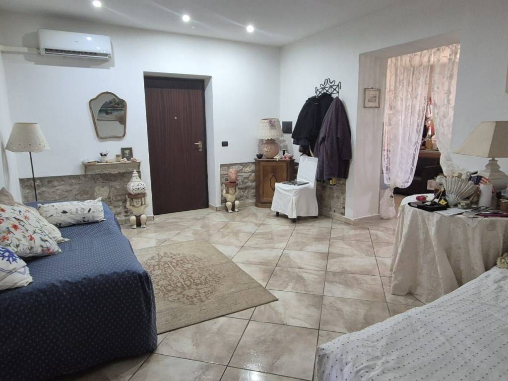 appartamento in vendita a Terracina in zona Casaletti