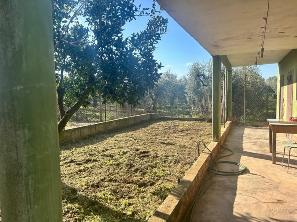 casa indipendente in vendita a Terracina