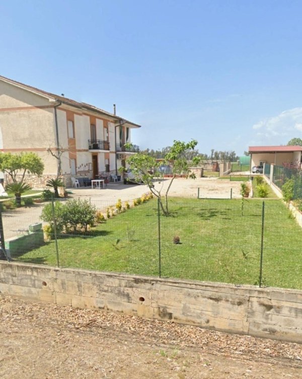 casa indipendente in vendita a Terracina