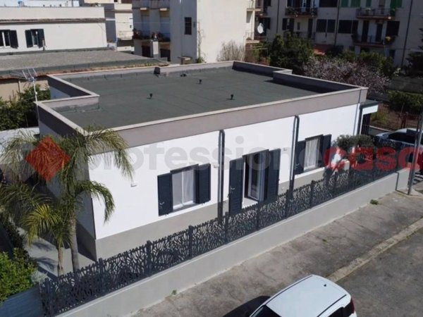 casa indipendente in vendita a Terracina