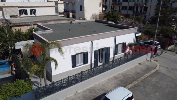 casa indipendente in vendita a Terracina