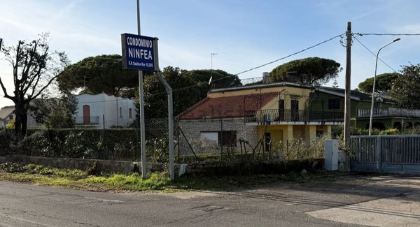 casa indipendente in vendita a Terracina