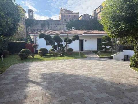 casa indipendente in vendita a Terracina