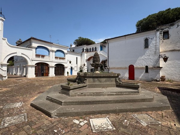 casa indipendente in vendita a Terracina