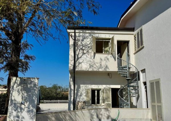 casa indipendente in vendita a Terracina