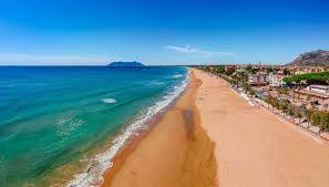 locale commerciale in vendita a Terracina