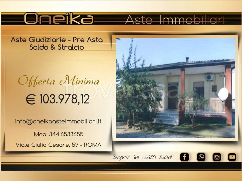 casa indipendente in vendita a Terracina in zona Hermada