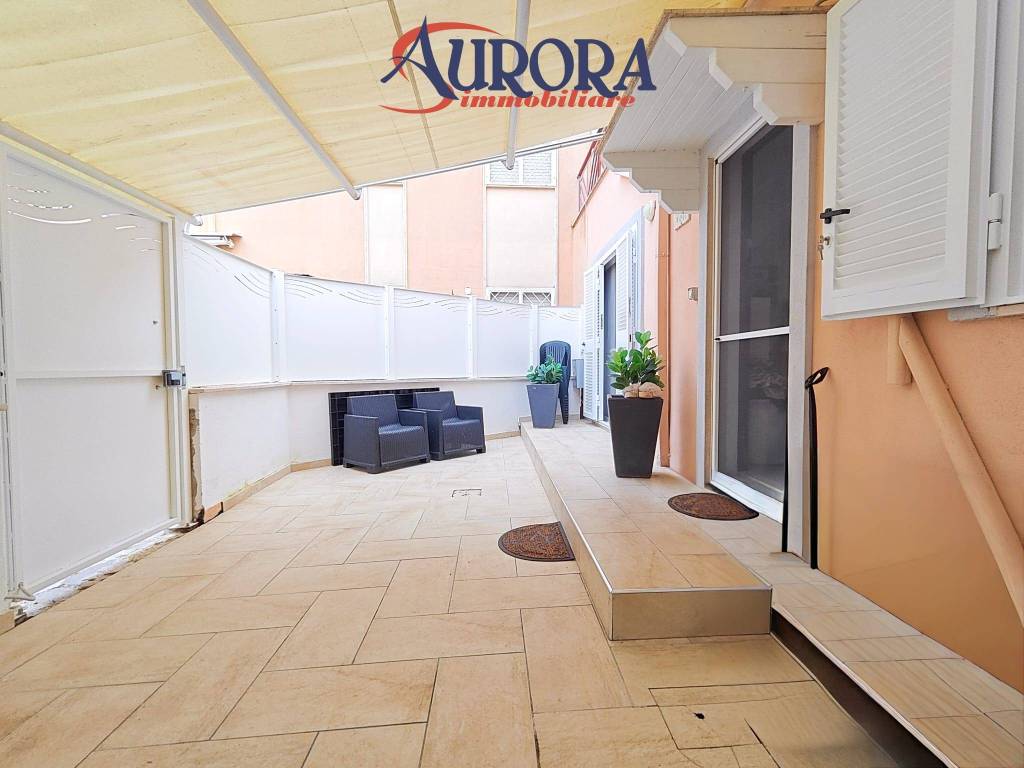 casa indipendente in vendita a Terracina