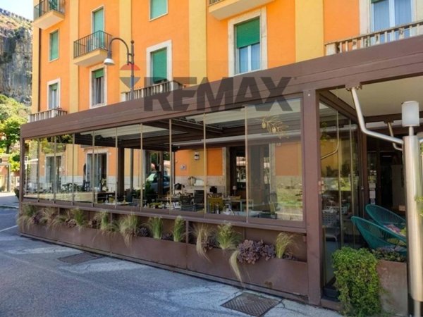 negozio in vendita a Terracina