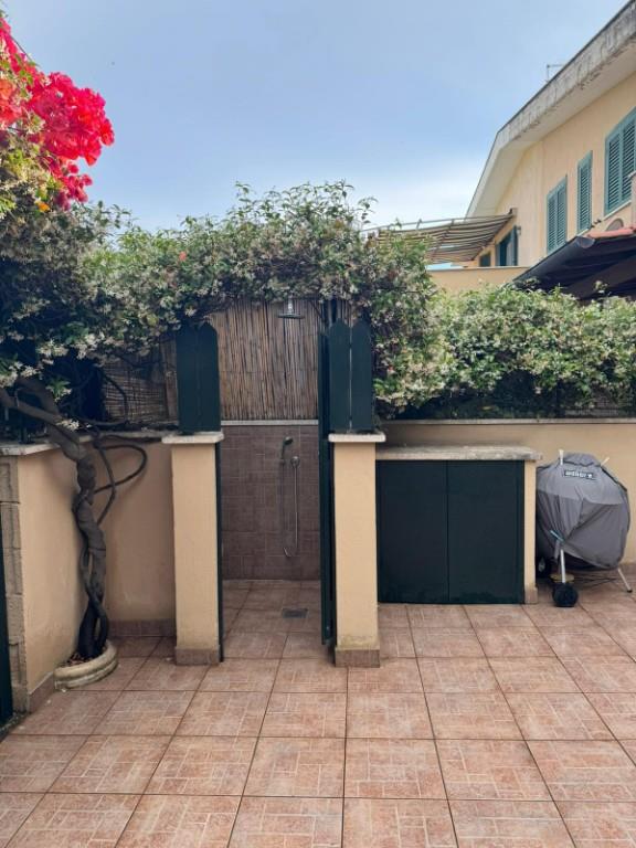 appartamento in vendita a Terracina in zona Hermada