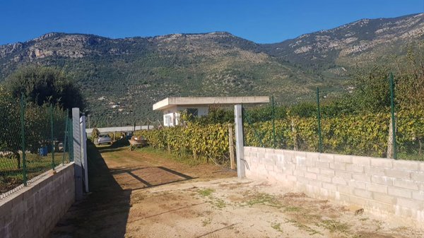 casa indipendente in vendita a Terracina
