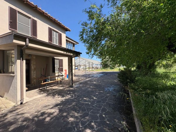 casa indipendente in vendita a Terracina