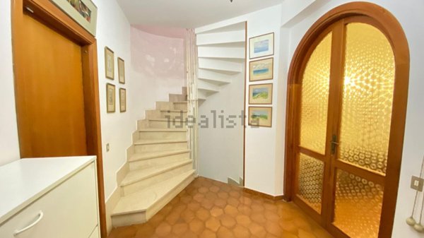 casa indipendente in vendita a Terracina
