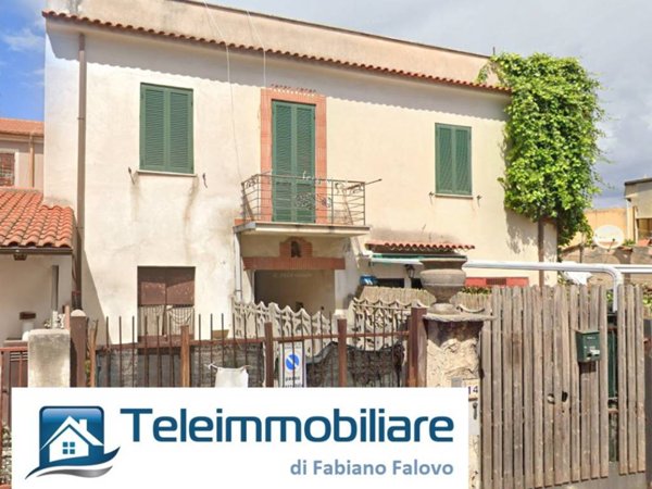 casa indipendente in vendita a Terracina