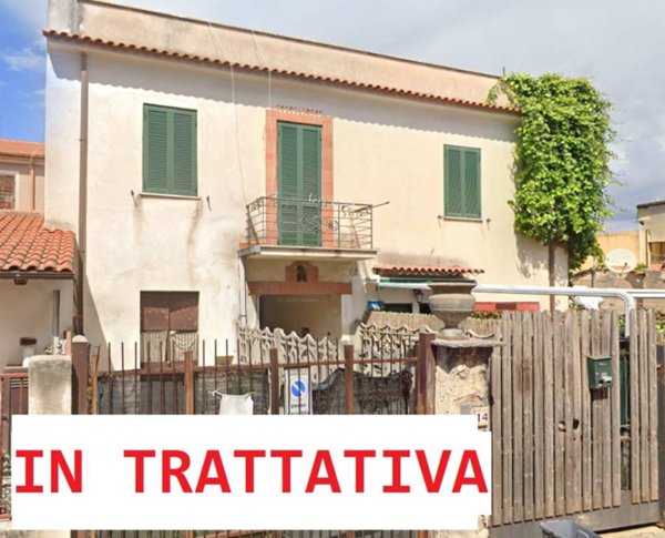 casa indipendente in vendita a Terracina