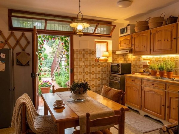 casa indipendente in vendita a Terracina in zona Hermada
