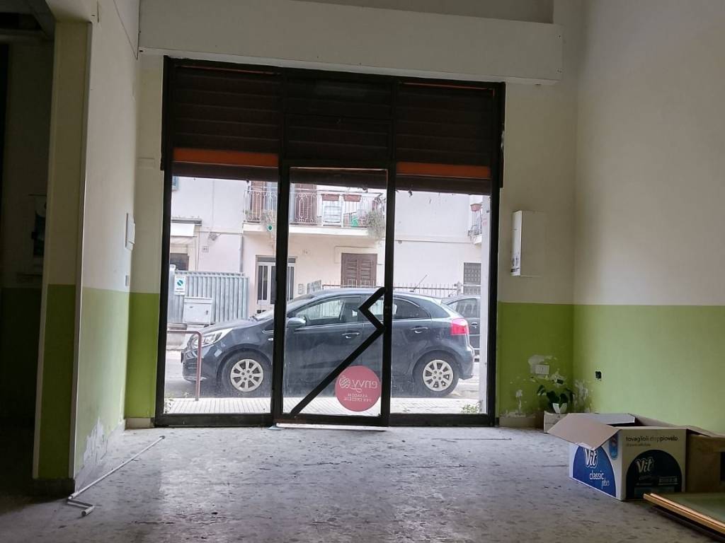 negozio in vendita a Terracina
