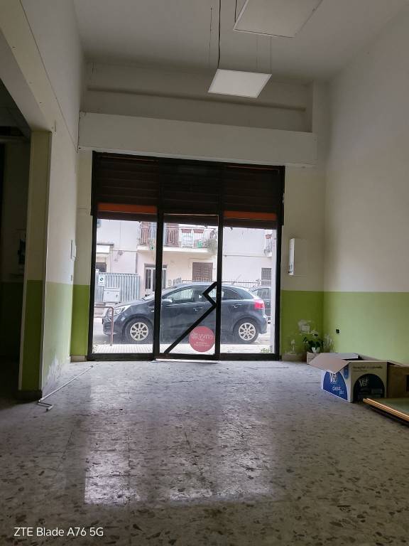 negozio in vendita a Terracina
