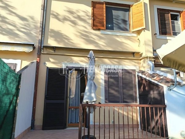 casa indipendente in vendita a Terracina