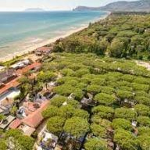 casa indipendente in vendita a Terracina