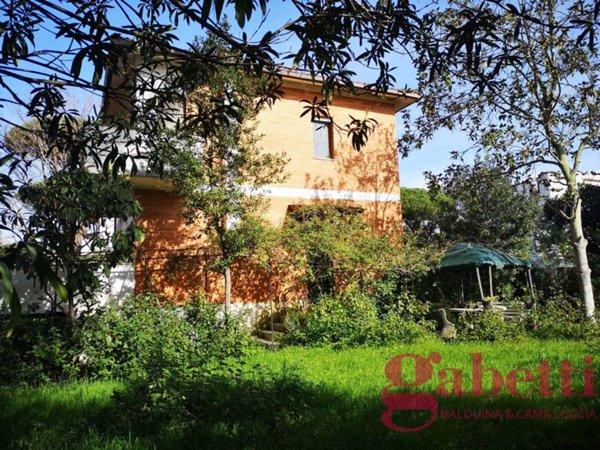 casa indipendente in vendita a Terracina