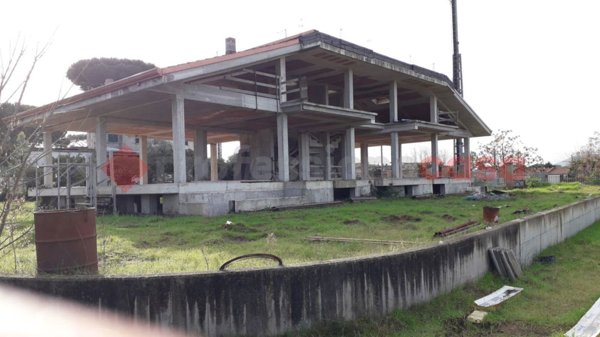 casa indipendente in vendita a Terracina