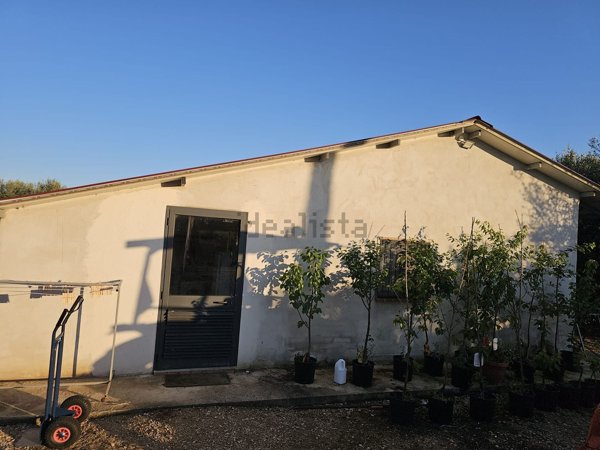 casa indipendente in vendita a Terracina in zona Pontalto