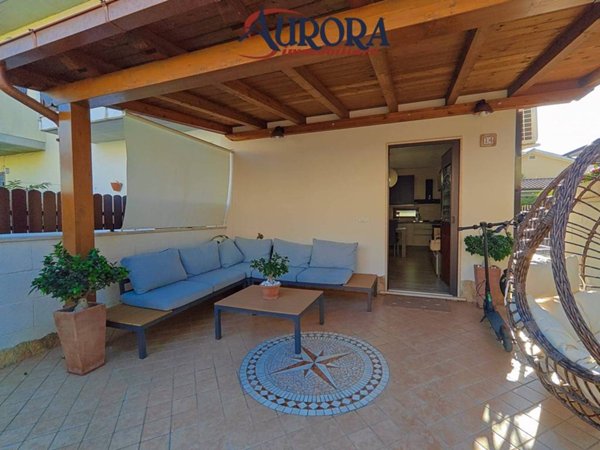 casa indipendente in vendita a Terracina in zona Hermada