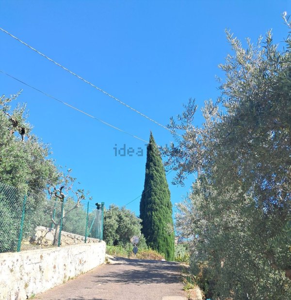 casa indipendente in vendita a Terracina