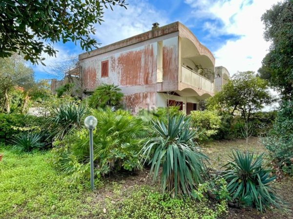 casa indipendente in vendita a Terracina